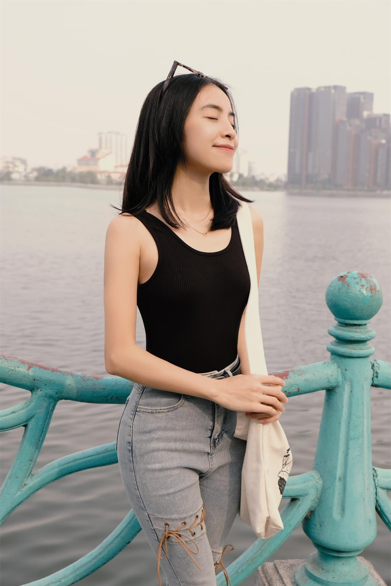 Hình ảnh ngoài đời của cô công nhân may Hoài 'Làng trong phố' ảnh 10