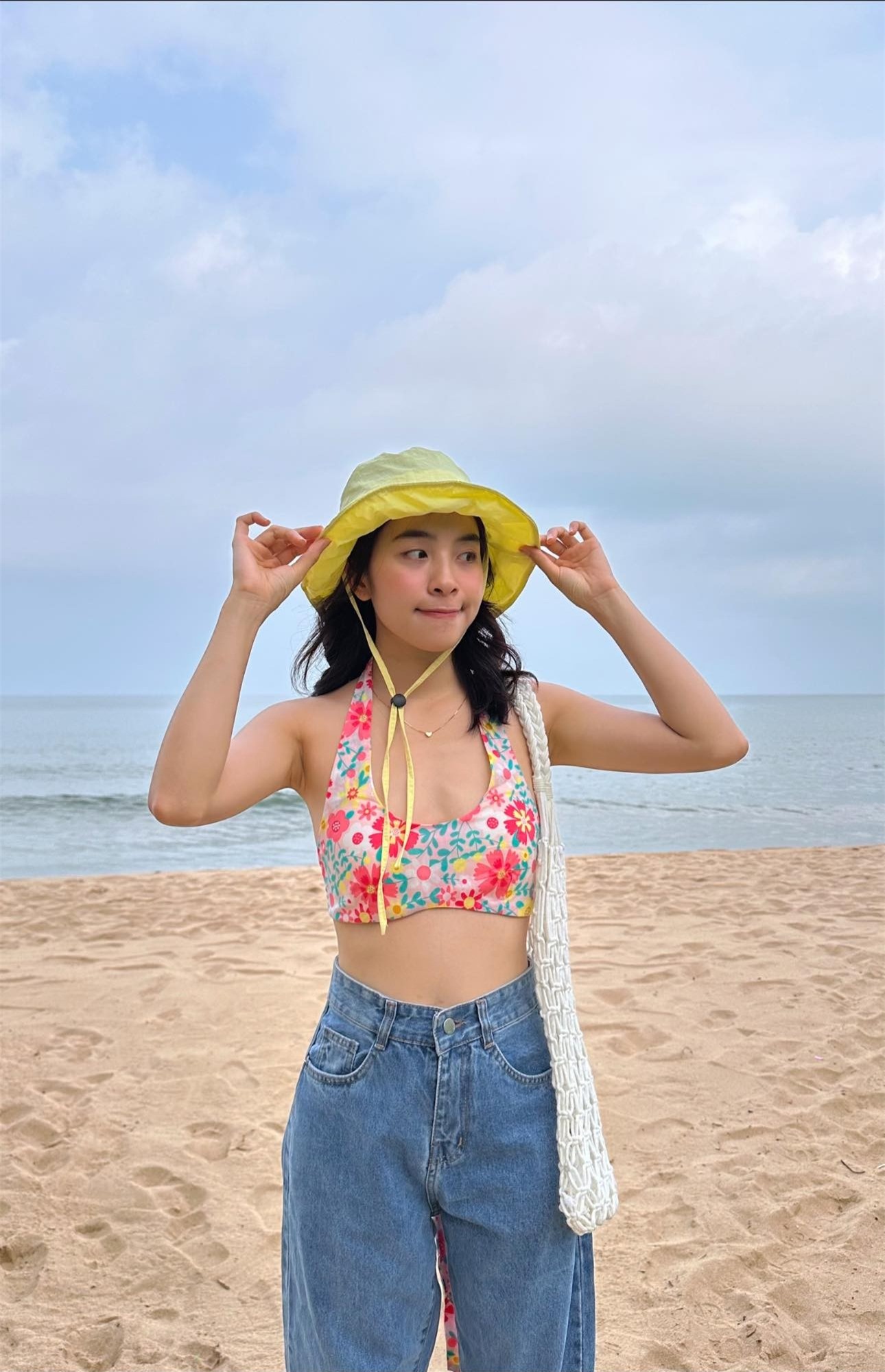 Hình ảnh ngoài đời của cô công nhân may Hoài 'Làng trong phố' ảnh 13