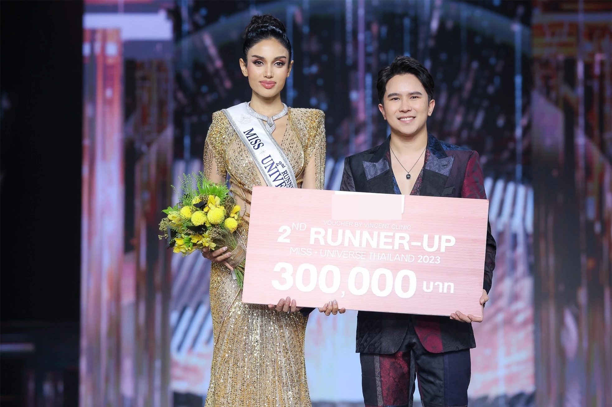 Người đẹp tạm hoãn lấy chồng để lần thứ 3 thi Hoa hậu Hoàn vũ Thái Lan ảnh 1