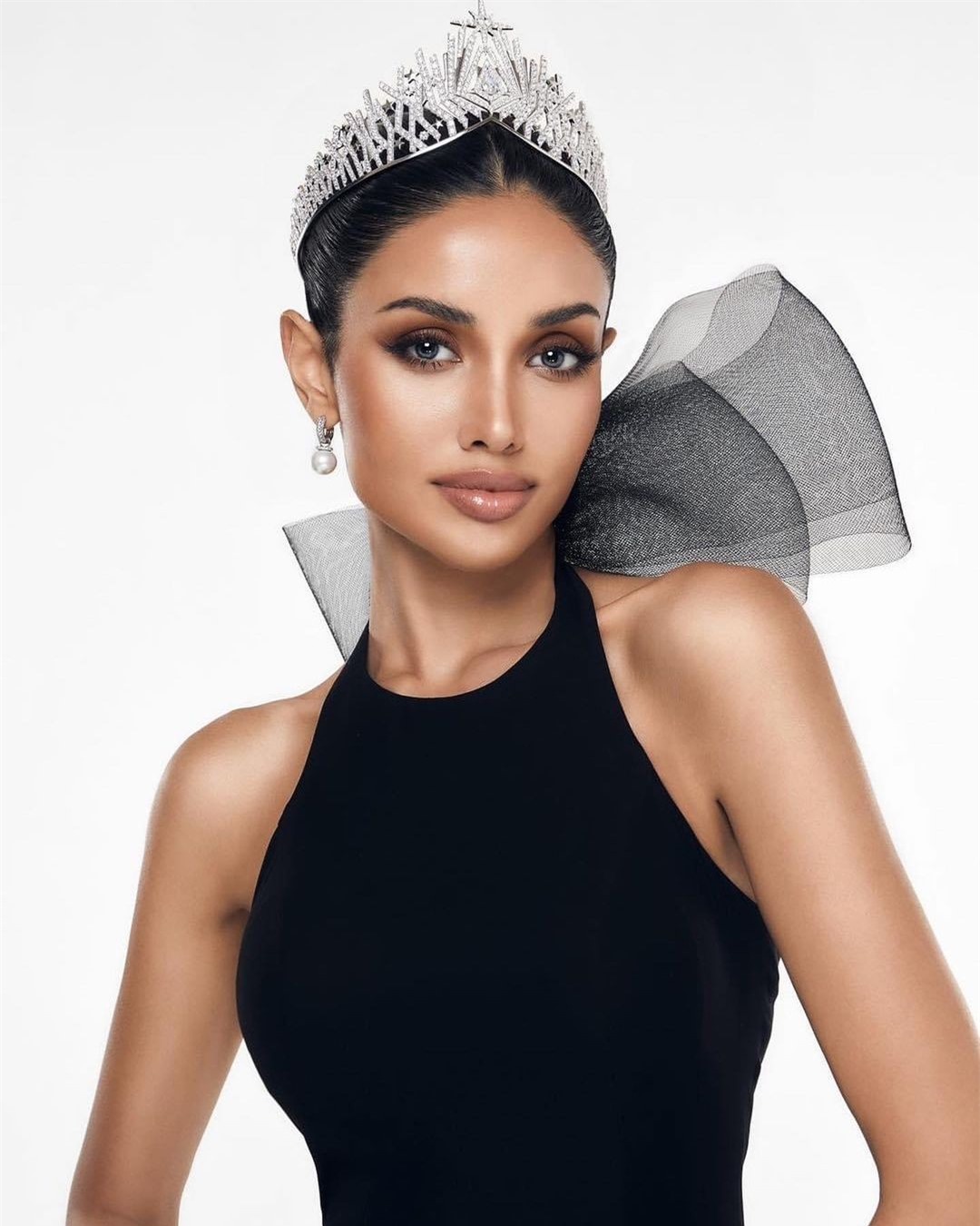 Người đẹp tạm hoãn lấy chồng để lần thứ 3 thi Hoa hậu Hoàn vũ Thái Lan ảnh 7