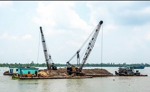 Cần Thơ: Không để xảy ra “điểm nóng” về khai thác cát trái phép