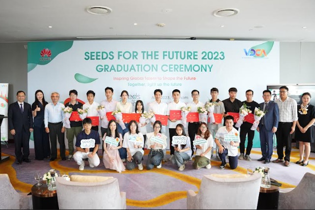 Tìm ra 4 sinh viên xuất sắc nhất trong chương trình "Hạt giống cho tương lai 2023"