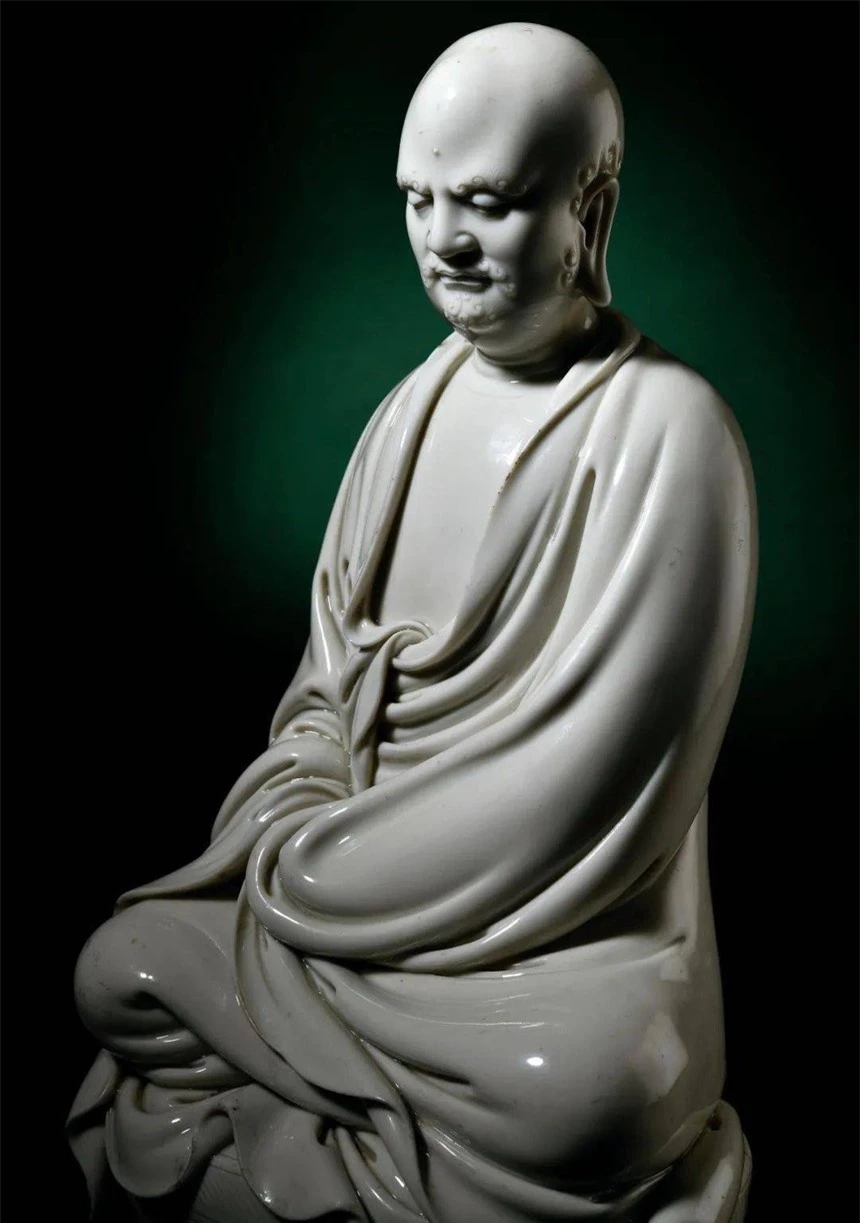 Tình cờ mua bức tượng cũ với giá 1,3 triệu đồng, người đàn ông không ngờ bán được giá gấp 30.000 lần - Ảnh 2.
