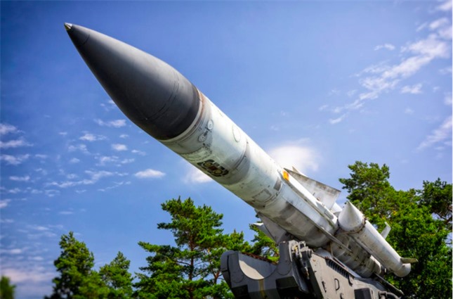 Ukraine tái thiết kế tên lửa thời Liên Xô để tấn công Nga ảnh 1