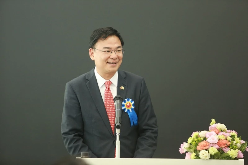 Đại sứ đặc mệnh toàn quyền Nước CHXHCN Việt Nam tại Nhật Bản Phạm Quang Hiệu phát biểu chào mừng đại hội.