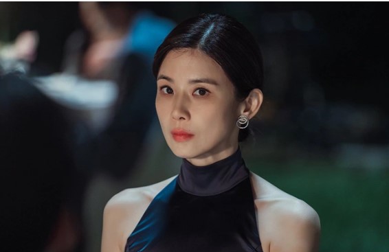 Chồng thuê chung cư đắt đỏ cho bồ, tôi đến tận nơi dúi vào tay "tiểu tam" cuốn sổ khiến cô ta sợ hãi quỳ xin