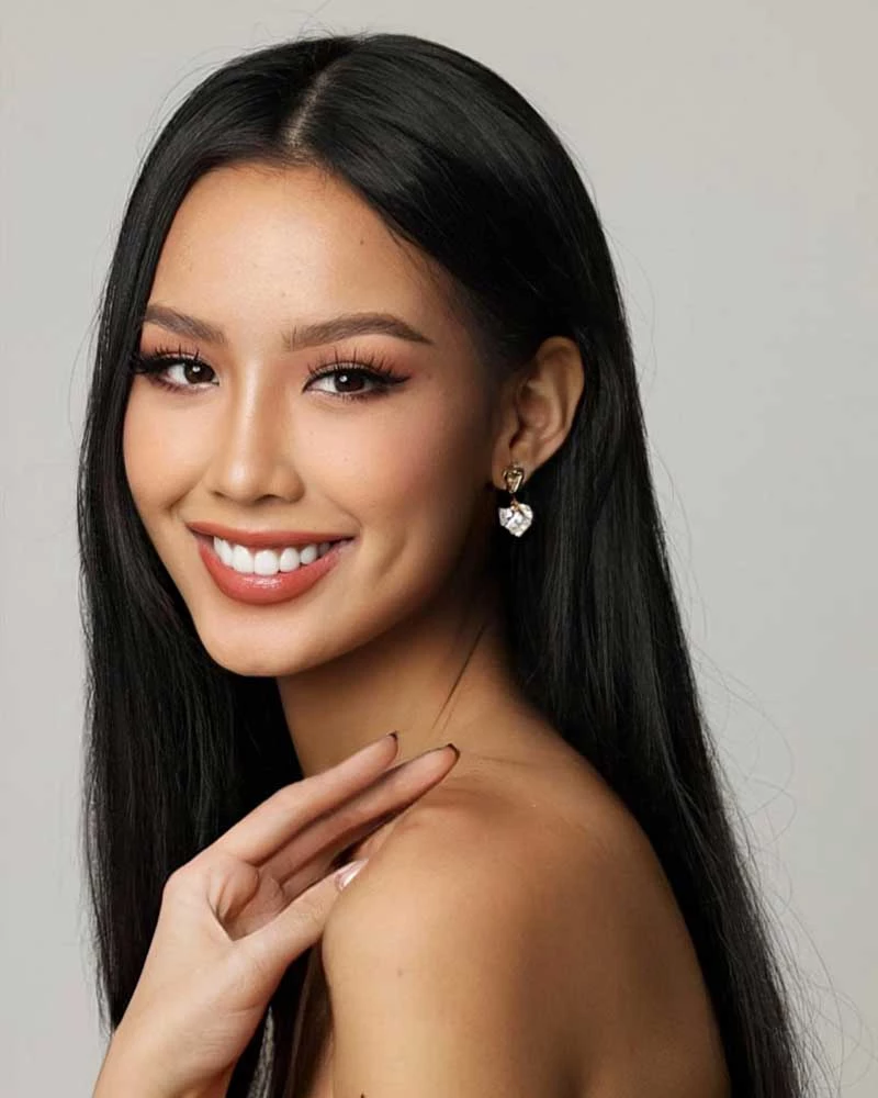 Bảo Ngọc cũng trở thành đại diện Việt Nam đầu tiên đăng quang danh hiệu Hoa hậu Liên lục địa.