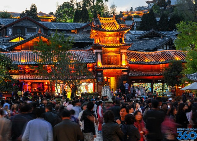 Trấn cổ Lệ Giang, những điều các tua không kể