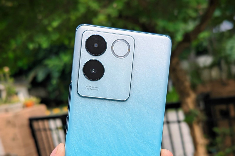 Smartphone cấu hình ‘khủng’, chống nước, sạc 66W, giá rẻ bất ngờ