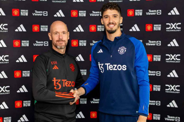 CHÍNH THỨC: M.U mua thủ môn mới thay Henderson