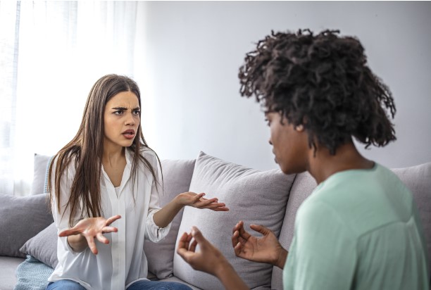 Người ích kỷ luôn khiến bạn tự trách bằng 5 câu nói này, hiểu để biết cách tránh xa và sàng lọc mối quan hệ