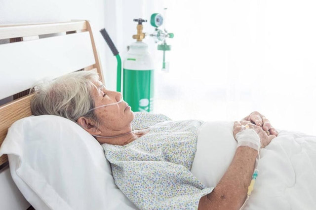 60 tuổi được con rể đón về dưỡng già, tôi vội “quay xe” vì phát hiện sự thật đau lòng sau 1 tai nạn nhỏ