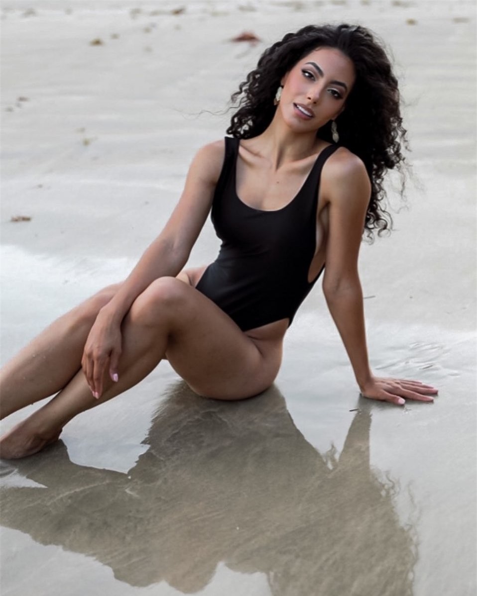 Người đẹp 30 tuổi bị chê già khi đăng quang Hoa hậu Hòa bình Mỹ ảnh 18