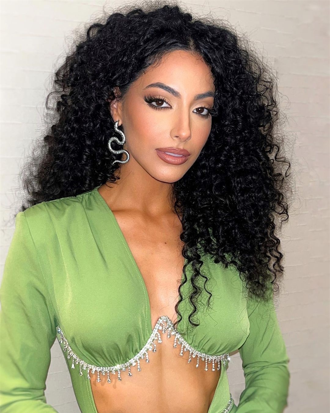 Người đẹp 30 tuổi bị chê già khi đăng quang Hoa hậu Hòa bình Mỹ ảnh 5