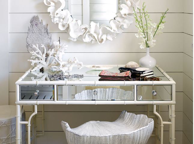 Những mẫu bàn trang điểm đẹp dành cho chị em tham khảo