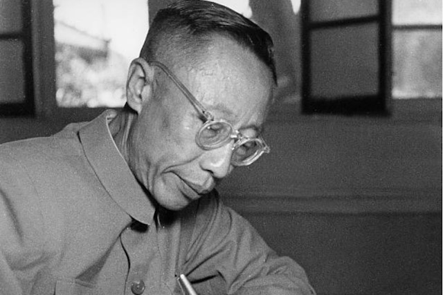 Phổ Nghi 9 tuổi vẫn không bỏ được một thói quen xấu với bảo mẫu, đến cuối đời mới nói ra chân tướng