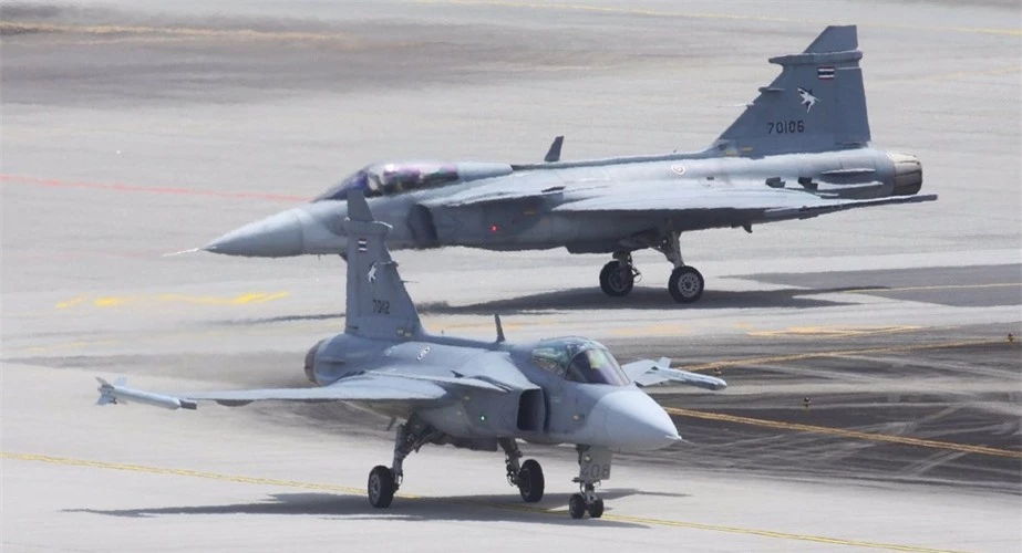 JAS-39 Gripen sắp tham chiến có điểm nổi trội nào so với MiG-29 và Su-27? ảnh 5