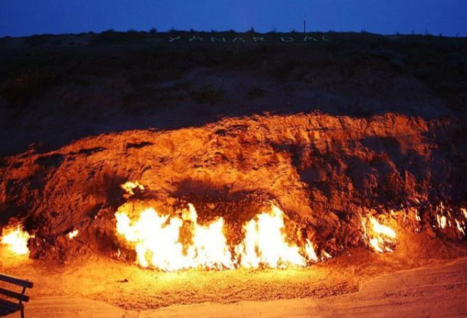 Ngọn lửa bí ẩn cháy suốt 4.000 năm bất kể gió mưa: Nguyên nhân sâu xa nằm trong lòng đất