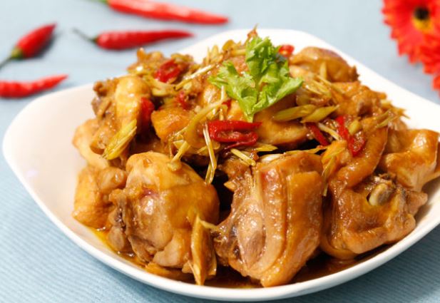 Gà xào ớt cay, ăn một lần là "say"