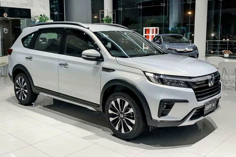 Honda BR-V giảm giá cực mạnh, quyết so kè với Mitsubishi Xpander