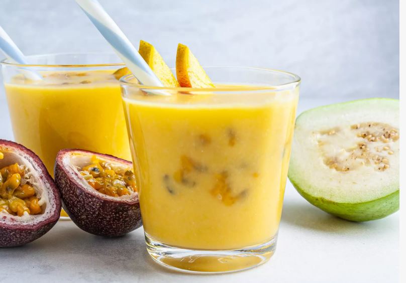 3 công thức sinh tố nhiệt đới dễ làm, giúp thải độc và dưỡng da trắng mịn