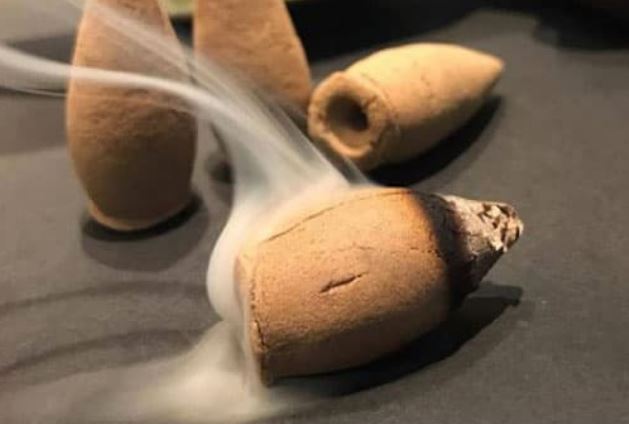 Công dụng và ý nghĩa của việc đốt trầm hương theo phong thủy