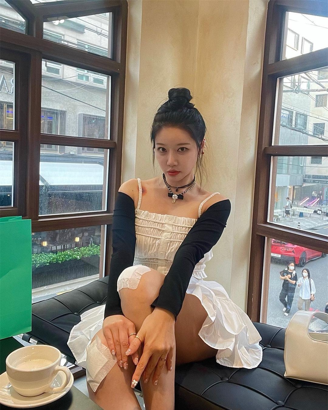 Người phụ nữ gây sốt vì 50 tuổi mà trông trẻ như con gái 20 tuổi ảnh 12