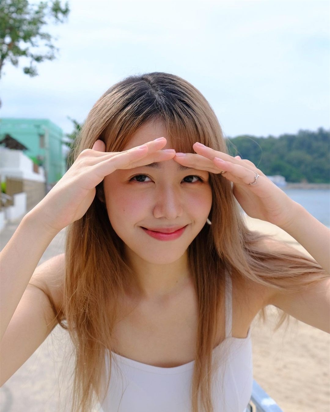 Sắc vóc cô gái 21 tuổi phá vỡ lời nguyền để trở thành Hoa hậu Hong Kong 2023 ảnh 5