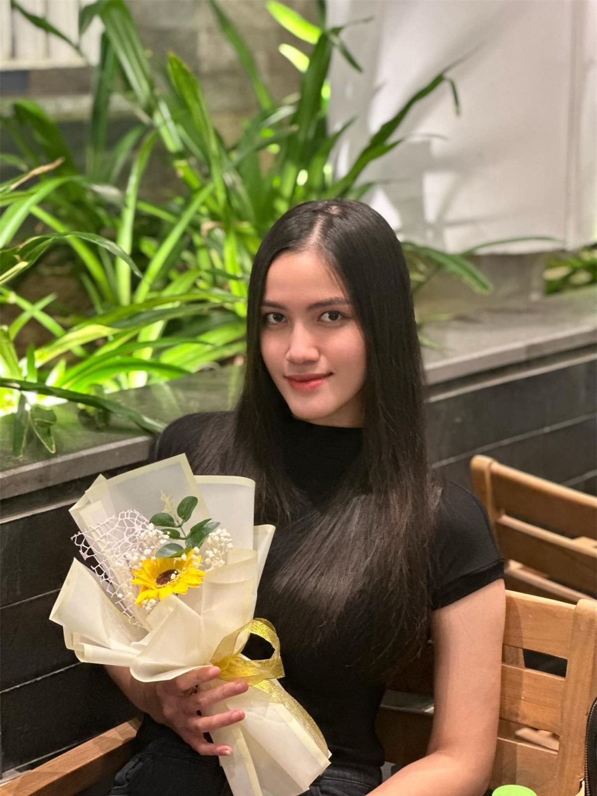 Thành tích học vấn đáng nể của Á hậu 2 Hoa hậu Hòa bình Việt Nam ảnh 3