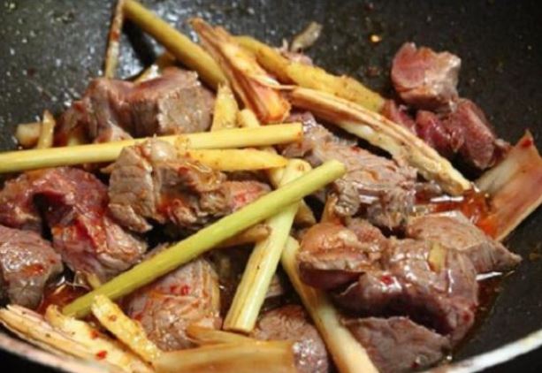 Bí quyết làm bò kho gừng sả thơm lừng, đậm đà đưa cơm
