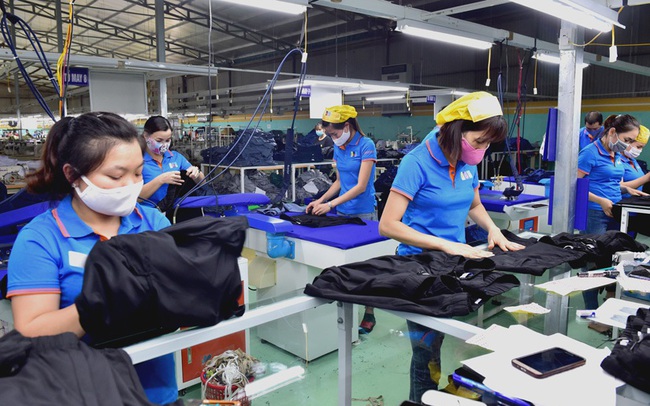 Doanh nghiệp dệt may ứng phó với tình trạng thiếu đơn hàng