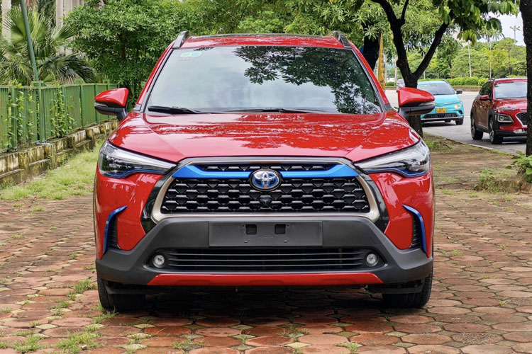 Toyota Corolla Cross hybrid chạy lướt được chào bán với mức giá khó tin