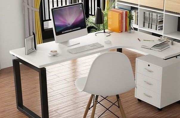 Mẹo hóa giải hướng đặt bàn làm việc không hợp tuổi