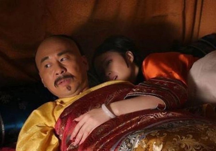 Hé lộ lý do long sàng của hoàng đế thời xưa chỉ rộng 1 mét, khác xa với trên phim truyền hình