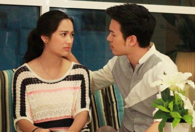 Vừa tái hôn nửa năm thì gặp lại chồng cũ, anh đặt vào tay tôi chùm chìa khóa nhà rồi đưa ra đề nghị khiến tôi giật mình làm đổ cả cốc cafe