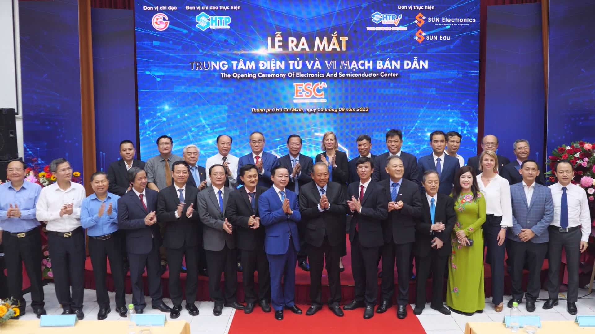 Ra mắt trung tâm điện tử và vi mạch bán dẫn tại TP Hồ Chí Minh