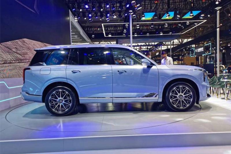 SUV cỡ lớn, động cơ tăng áp, thiết kế ấn tượng giá rẻ ‘không tưởng’