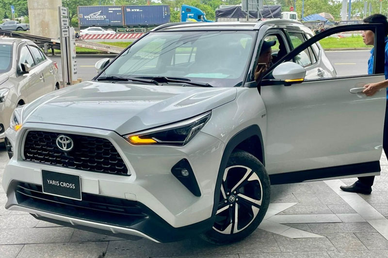 Toyota Yaris Cross cập bến đại lý, sẵn sàng ra mắt tại Việt Nam