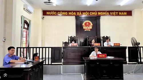 Một phiên tòa hành chính tại TP Cần THơ