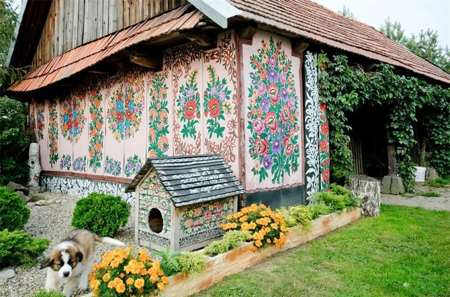 Ngôi làng rực rỡ sắc màu mang vẻ đẹp lạ thường, được ví như "viên ngọc quý ẩn giấu" của đất nước xinh đẹp vùng Trung Âu - Ảnh 18.