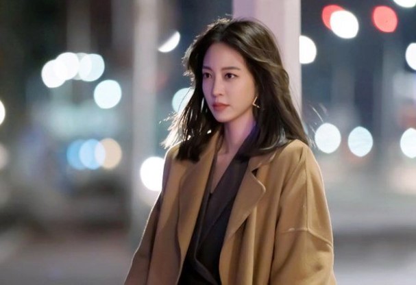 Chỉ với thỏi son 5 chục mua ngoài chợ, tôi xử ngay được thói tắt mắt của cô em chồng, cả nhà chứng kiến cũng phải lắc đầu ngao ngán