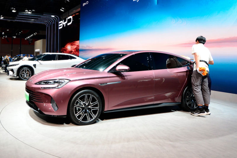 Hãng xe sắp vào Việt Nam hé lộ sedan mới với thiết kế phá vỡ kỷ lục khó tin