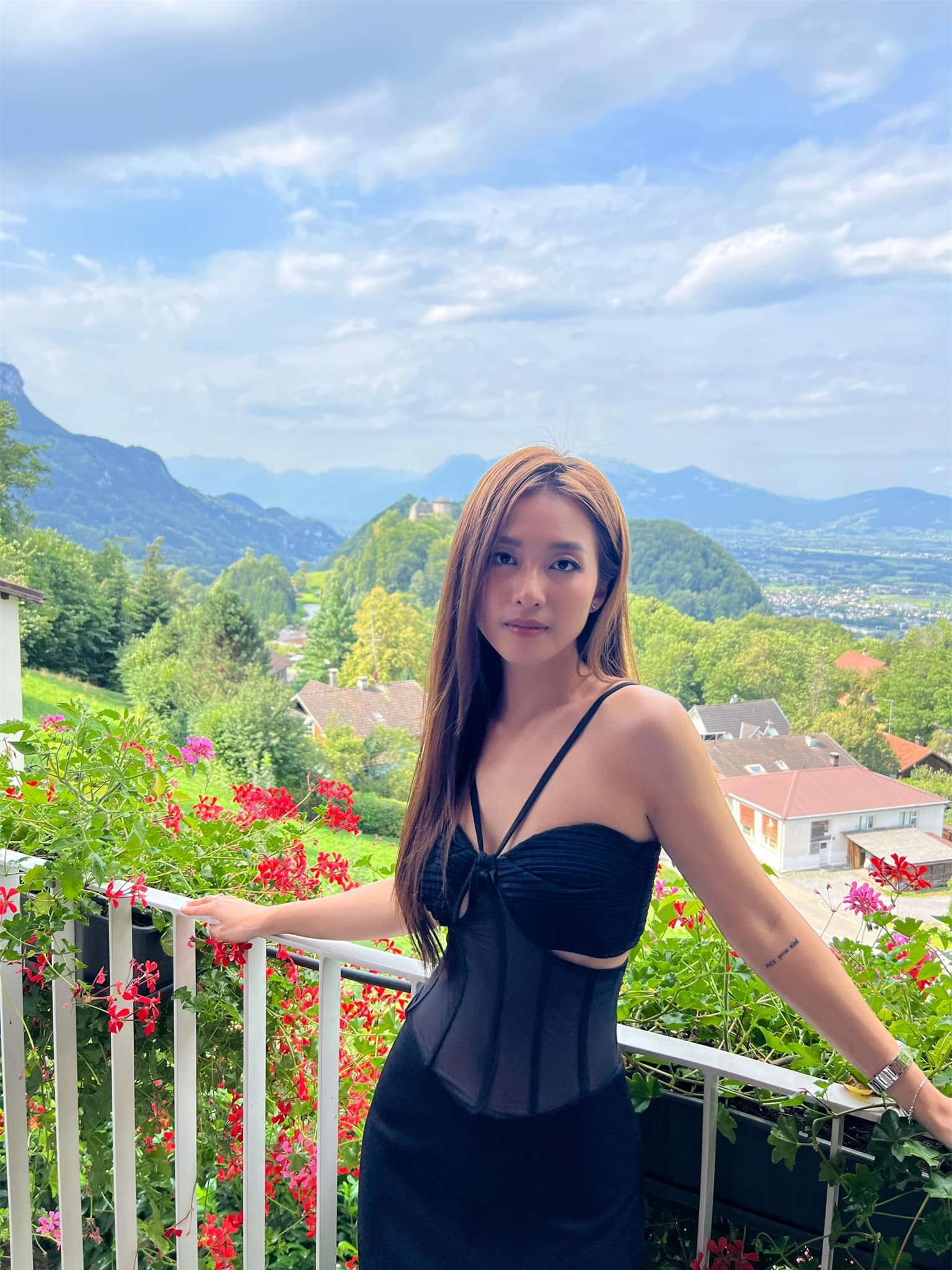 Đời tư của ba nữ chính 'Gia đình mình vui bất thình lình' ảnh 4