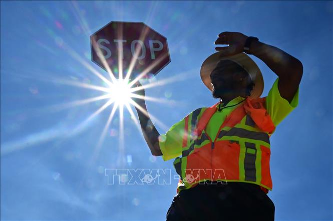 IMF và WB tăng cường hợp tác chống biến đổi khí hậu và quản lý nợ