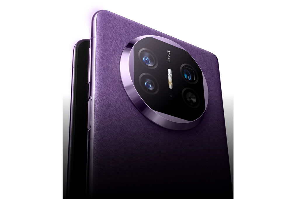 Siêu phẩm smartphone màn hình gập ra mắt, cạnh tranh với Samsung Galaxy Z Fold5 5G