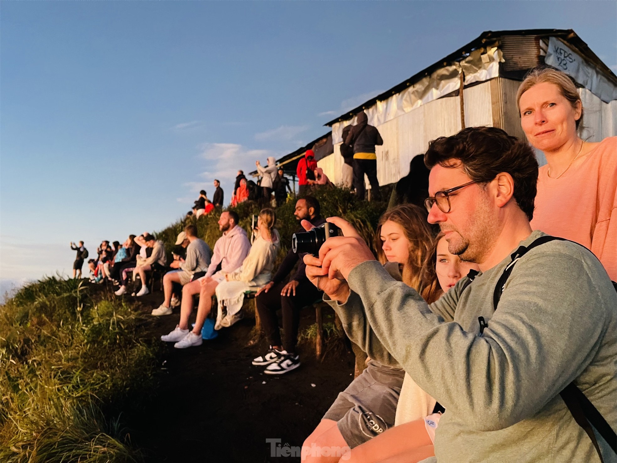 'Săn mây, đón bình minh' trên đỉnh núi lửa Batur ảnh 5