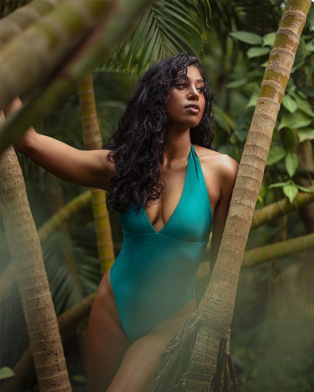 Thí sinh Hoa hậu Hoàn vũ Australia chụp ảnh bikini ở biển Đà Nẵng ảnh 16