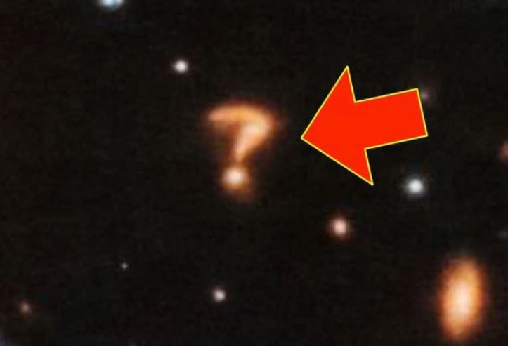 Các nhà khoa học dường như đã tìm thấy một dấu hỏi khổng lồ trong không gian