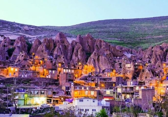 Ngôi làng mang vẻ ngoài kỳ dị nhưng ẩn chứa bí mật cả thế giới ước ao