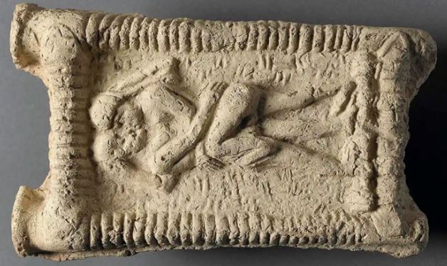 Con người đã hôn nhau từ 4.500 năm trước